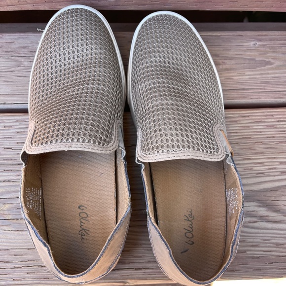 Olukai women size 8 Pehuea slip on - Picture 1 of 3